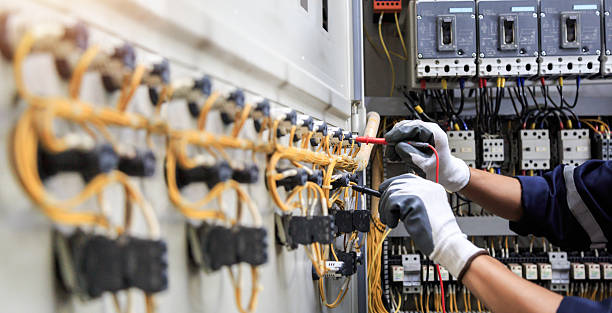 Professional Electrician technician working in Conway, FL